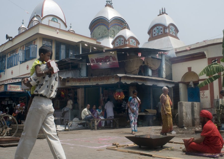 The Kali Temple is the holiest Hindu site in Kolkata, (photo by Britta Jaschinski)