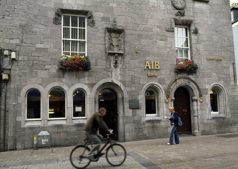 Galway City Travel Guide Discover the best time to go, places to visit and things to do in