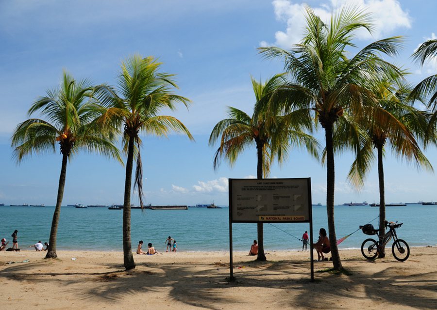 Find tropical beaches at the East Coast Park, (photo by Vincent Ng)